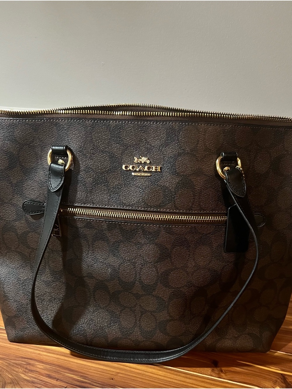 Coach Signature Gallery Tote – Brown/Black